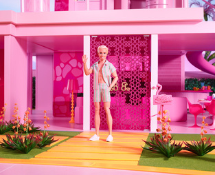 Barbie The Movie Κούκλα Ken Pastel Striped Beach Matching Set - HPJ97
