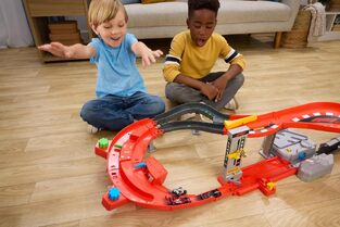 Hot Wheels Racing Formula 1 Downhill Circuit Race Track Set -  JMC90