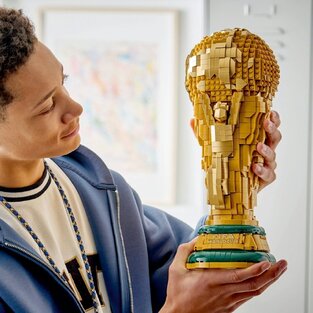 LEGO® Editions FIFA World Cup™ Official Trophy - 43020