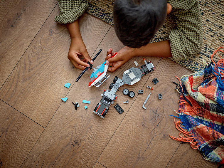 Lego Creator 3in1 Flatbed With Helicopter - 31146