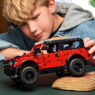 LEGO Technic Ford Bronco® Suv - 42213 