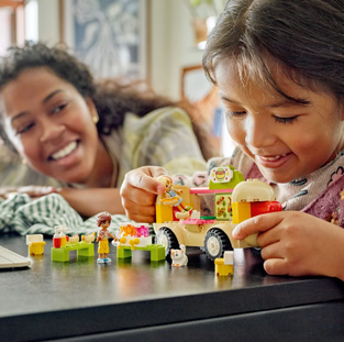 Lego Friends Hot Dog Food Truck - 42633