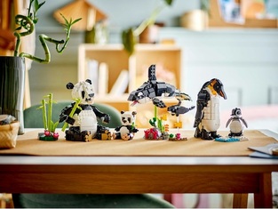 LEGO Creator Wild Animals: Panda Family - 31165