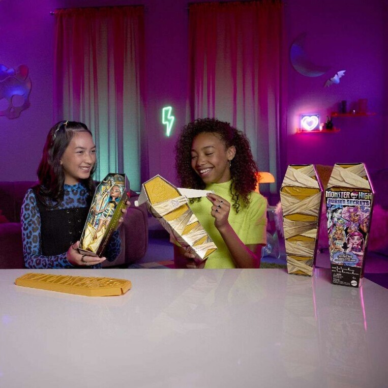 Monster High Buried Secrets Κούκλα Έκπληξη - 4 Σχέδια - Τυχαία Επιλογή - HYV64