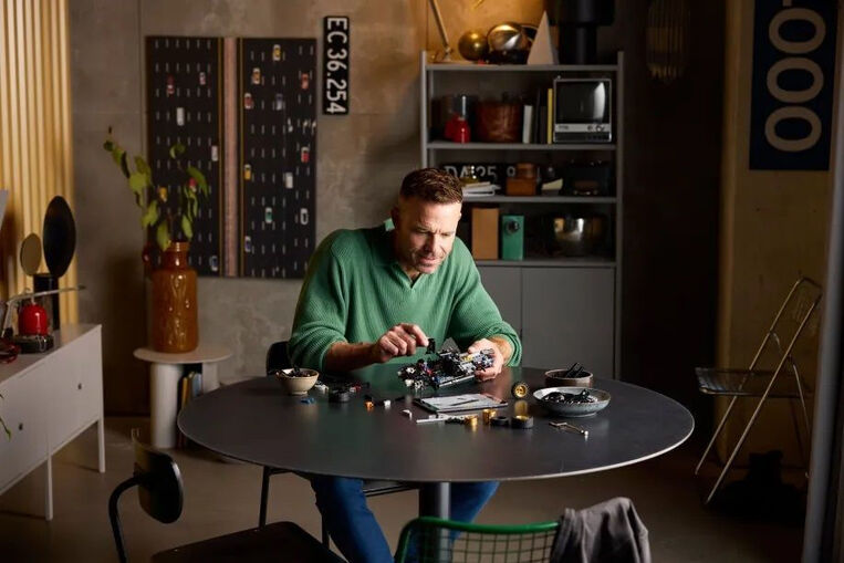 LEGO Technic 1966 Ford Gt40 Mkii Race Car - 42223