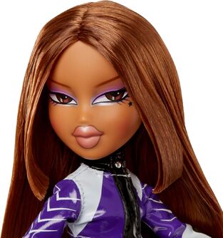 Bratz Scorchin' Yasmin Fashion Doll - 544821EUC