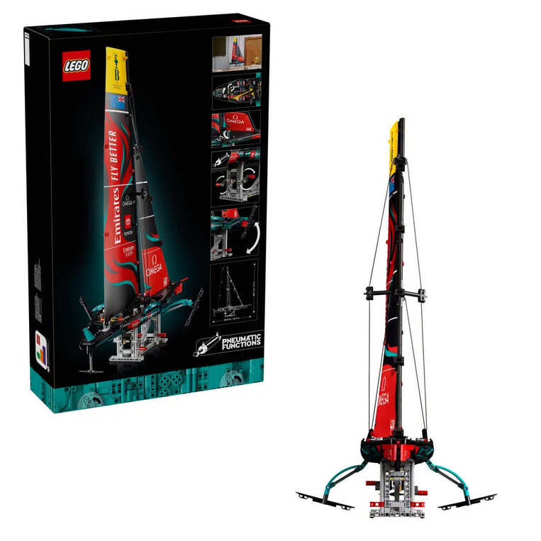 Emirates Team New Zealand Ac75 Yacht 