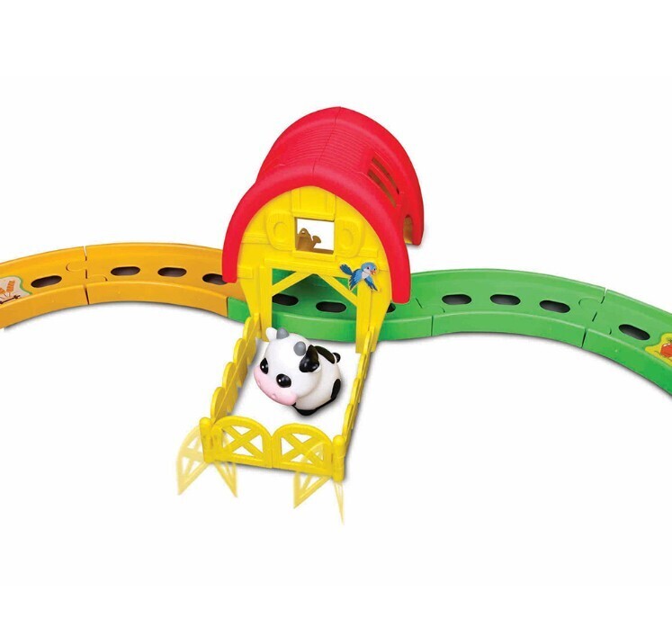 BB Junior Shake-it Runner Farm Tractor Set - 16/88619