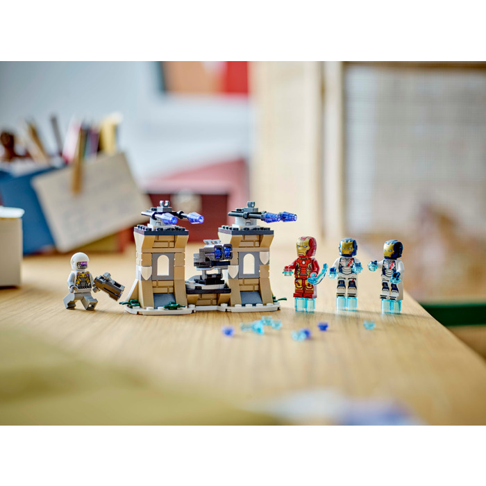 LEGO Marvel Iron Man & Iron Legion vs. Hydra Soldier - 76288