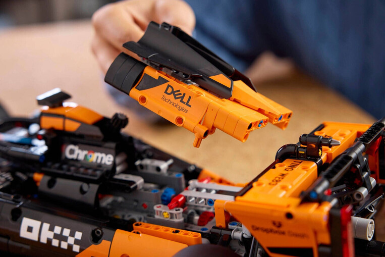 LEGO Technic McLaren Formula 1 Team - 42228