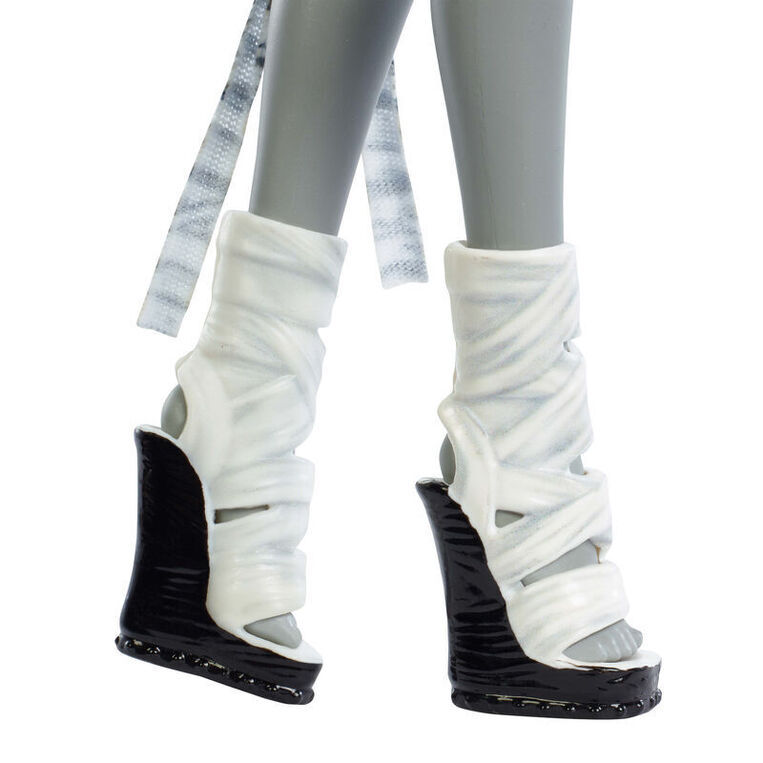 Monster High Reel Drama Cleo doll - JDR65