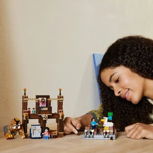 Lego Minecraft Woodland Mansion Fighting Ring 
