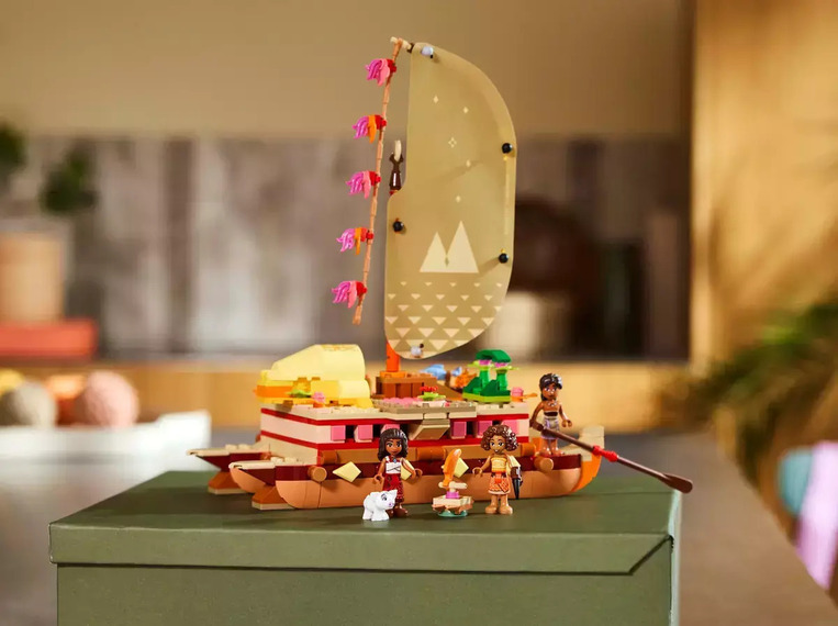 LEGO Disney Princess Moana's Adventure Canoe - 43270