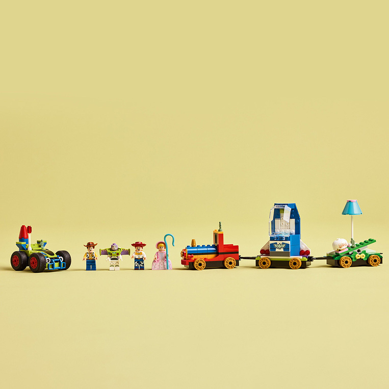 43264 Toy Story Celebration Train & Rc Car 