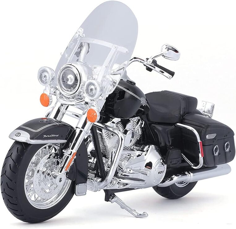  Maisto 1:12 Harley-Davidson Custom - 2013 FLHRC Road King Classic - 48/32322