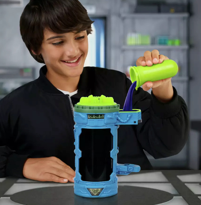 Mr. Beast Lab Swarms Action Figure Rock Panther 26 cm - MOTO25008