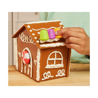 Little Tikes Creative Chefs Gingerbread House Kit - 643446EUC