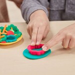 Play-Doh Grow Your Garden Toolset - F6907