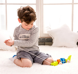 Classic World Ξύλινος Συρόμενος Κροκόδειλος - C3301