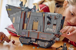 LEGO Star Wars Offworld Sandcrawler™ and Mudhorn - 75453