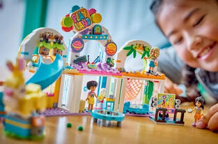 LEGO Friends Fun Indoor Playground - 42686