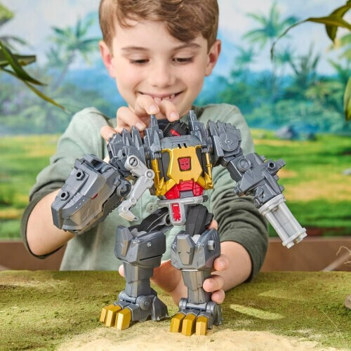Transformers: Evergreen - Cyberworld Chomp & Battle Grimlock - G0748