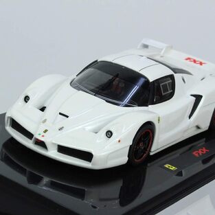 Hot Wheels Elite 1:43 Ferrari FXX White Limited Edition - N5610