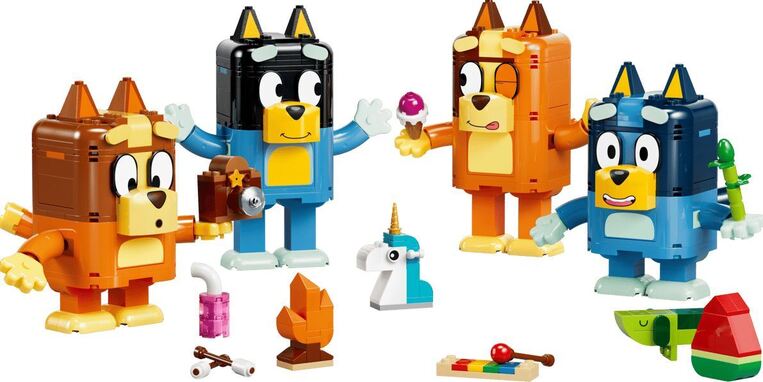LEGO Bluey Brick-Built Bluey Family - 11217