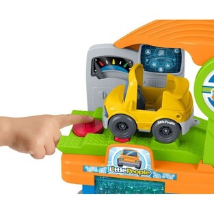 Fisher-Price Little People Fillin' Fun Service Station - JJY97