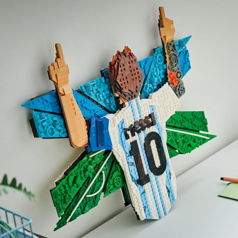 LEGO Editions Lionel Messi  Celebration - 43018