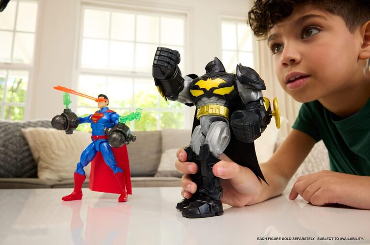 DC - Batman 15cm Με Κίνηση, Φώτα και Ήχους - JMD86