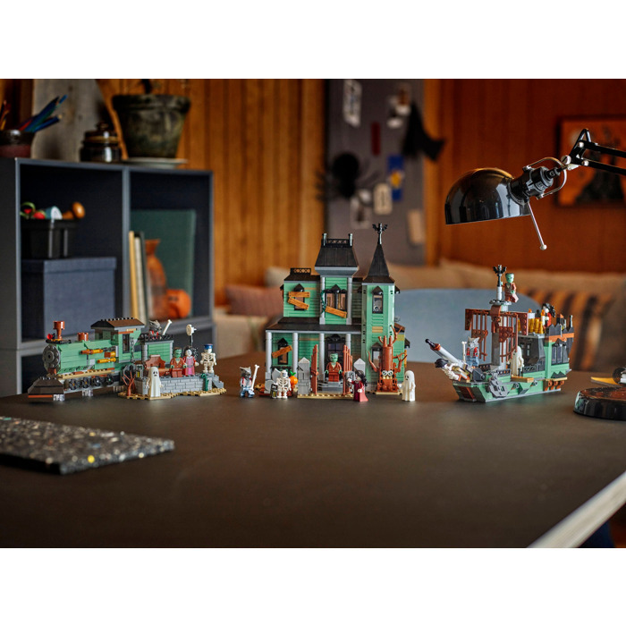 LEGO Creator Haunted Mansion - 31167 
