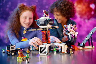 Lego City Space Base & Rocket Launchpad - 60434