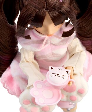 Mirror Me Akiko Kittyama Fashion Doll With Accessories - 253488EUC 