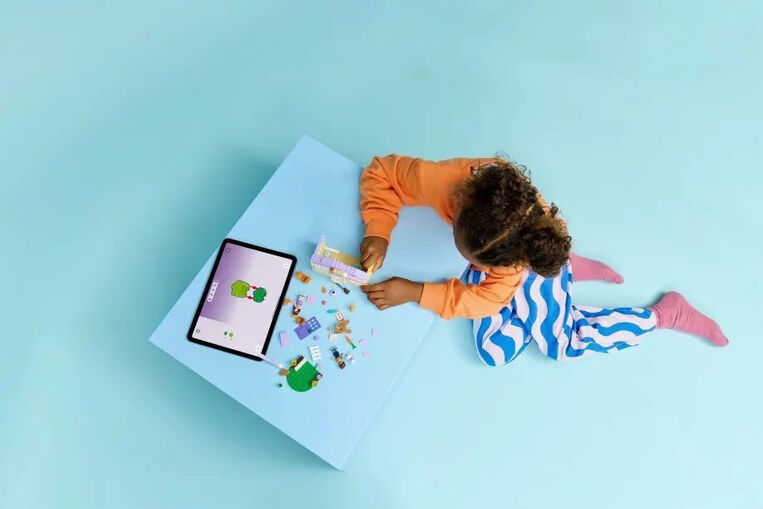 LEGO Friends Heartlake City Bunny Hotel - 42679