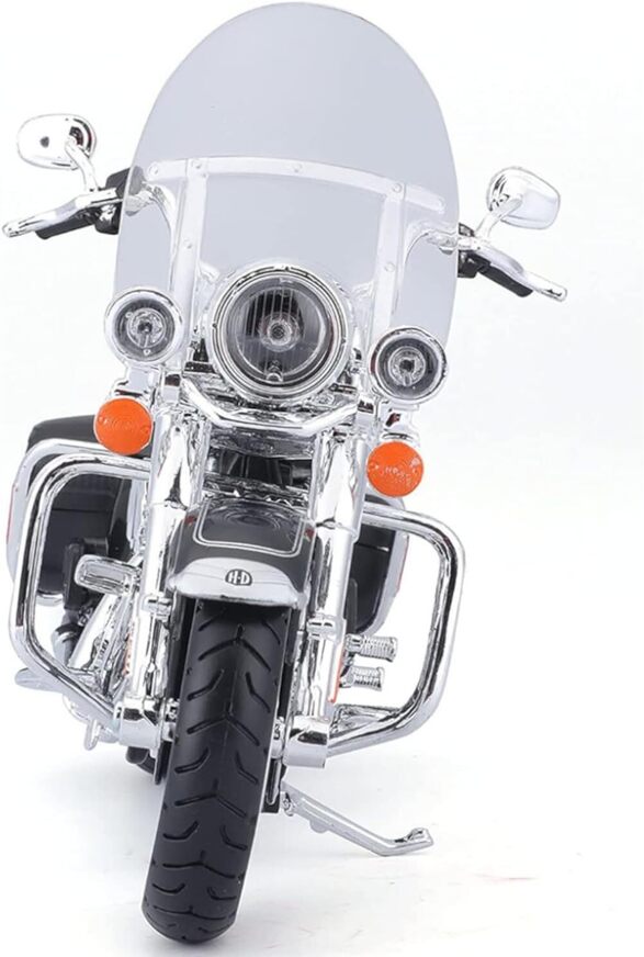 Maisto 1:12 Harley-Davidson Custom - 2013 FLHRC Road King Classic - 48/32322