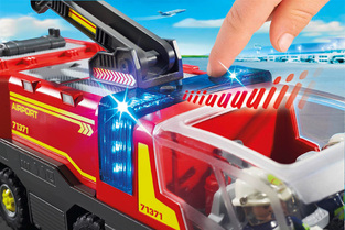 Playmobil City Action Πυροσβεστικό Όχημα Με Φώτα, Ήχο Και Κανόνι - 71371