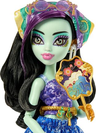 Monster High Skulltimate Secrets Destination Gore-geous Oasis Jinafire Doll - JDR52