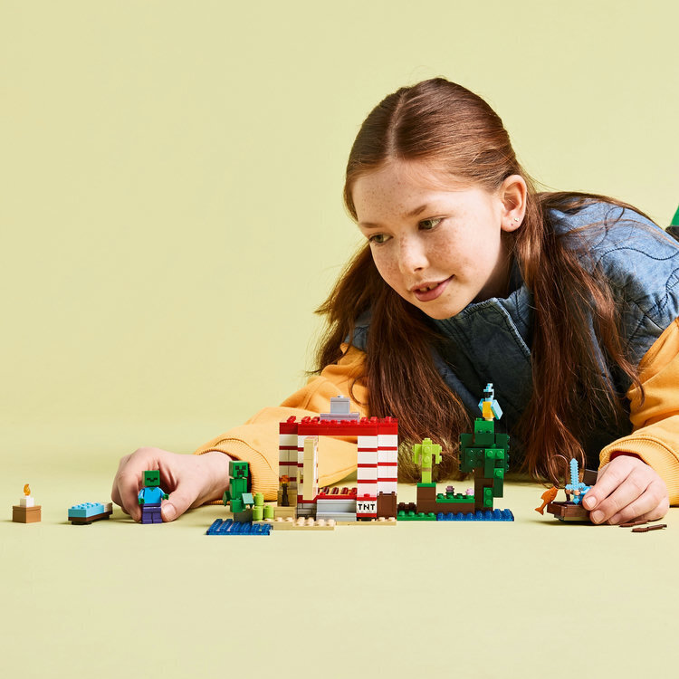LEGO Minecraft The TNT Jungle House - 21275