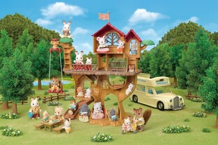 Sylvanian Families Adventure Tree House Gift Set -Camping Edition - SF5668