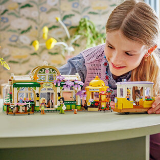 42671 Plant Cafe & Flower Shop 