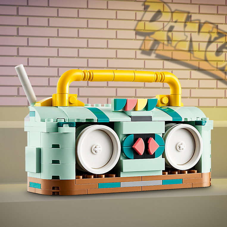 Retro Roller Skate 