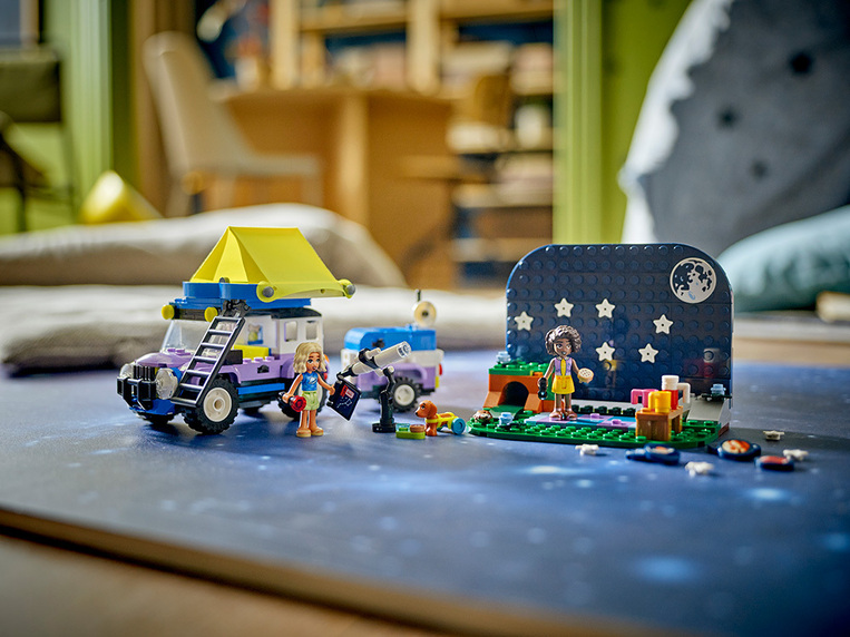 Stargazing Camping Vehicle 