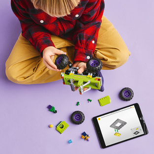 Lego The Hulk Truck Vs Thanos 