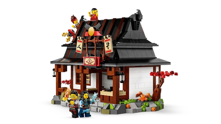 Lego Ninjago Four Weapons Blacksmith 15th Anniversary - 71858
