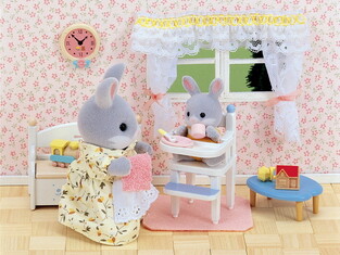 Sylvanian Families: Baby High Chair - SF5221