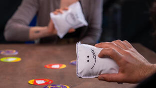 Επιτραπέζιo Δεσύλλας - Μαξιλαροπόλεμος 100871