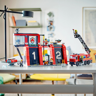 Lego City Fire Station With Fire Truck - 60414