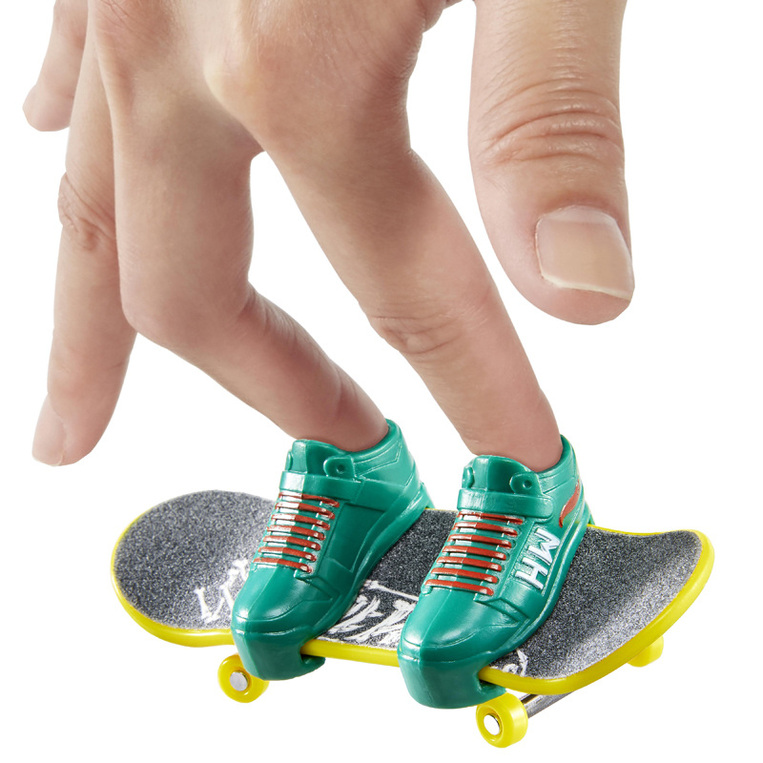 Hot Wheels Skate, Παπούτσια & Αυτοκινητάκι Ferocious Foods & Maximum Leeway - HGT78