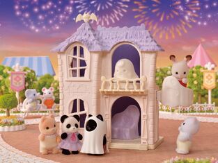 Sylvanian Families Spooky Surprise House - SF5542